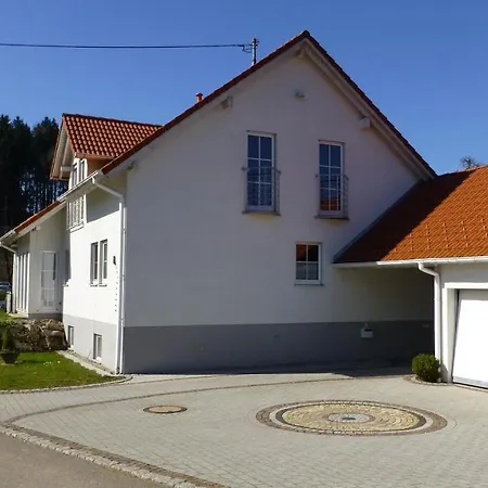 Fuchs アパート *